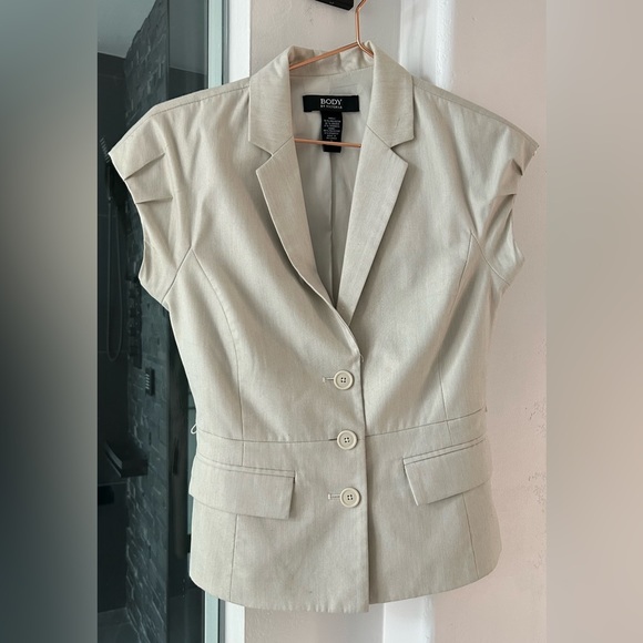 Body by Victoria Pencil skirt Suit Separate in Beige- size 0 - Picture 2 of 6